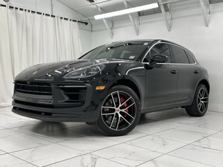 Certified 2022 Porsche Macan S image 1