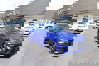 New 2025 Hyundai Elantra Limited image 1