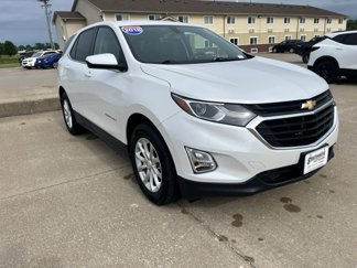Used 2018 Chevrolet Equinox LT image 1