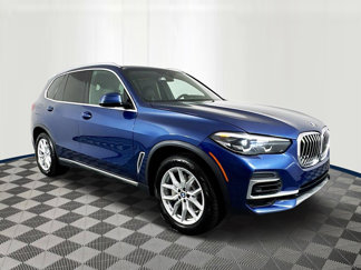 Used 2022 BMW X5 sDrive40i w/ Premium Package image 1