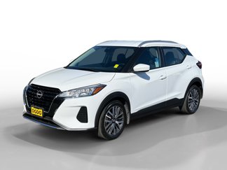 Used 2023 Nissan Kicks SV image 1