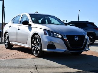 Used 2022 Nissan Altima 2.5 SR image 1
