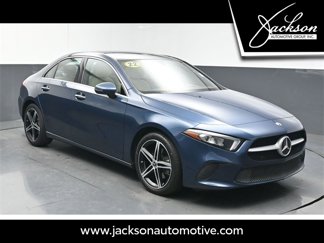Used 2022 Mercedes-Benz A 220 image 1