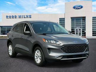Used 2022 Ford Escape SE w/ Cold Weather Package image 1