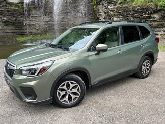 Used 2021 Subaru Forester Premium image 1