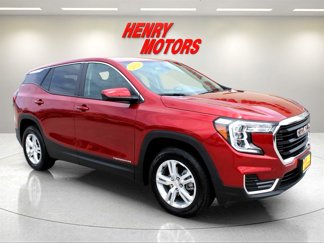 Used 2024 GMC Terrain SLE image 1