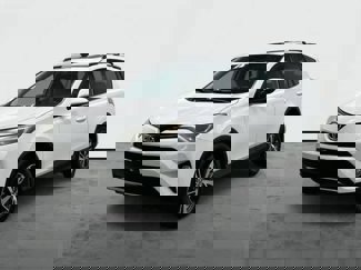 Used 2016 Toyota RAV4 XLE image 1