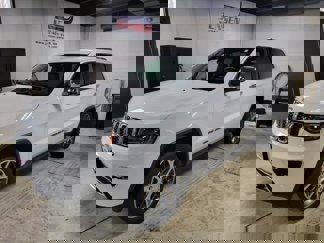 Used 2022 Jeep Grand Cherokee Limited w/ Tech Group image 1