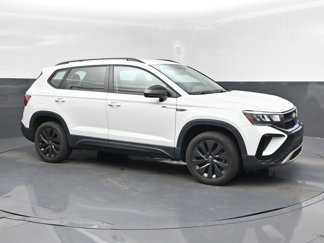 Used 2022 Volkswagen Taos S image 1