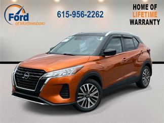 Used 2022 Nissan Kicks SV image 1