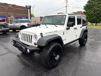 Used 2015 Jeep Wrangler Unlimited Rubicon w/ Connectivity Group image 1