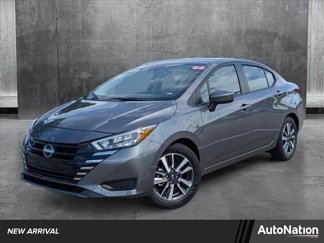 Used 2025 Nissan Versa SV image 1