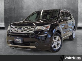Used 2019 Ford Explorer XLT image 1