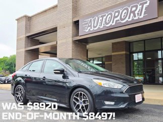 Used 2015 Ford Focus SE w/ SE Sport Package image 1