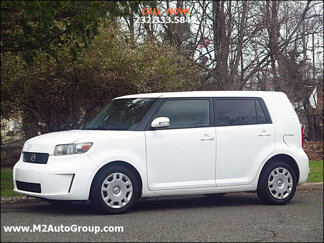 Used 2010 Scion xB image 1