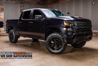 Used 2024 Chevrolet Silverado 1500 Custom Trail Boss w/ Dark Appearance Package image 1