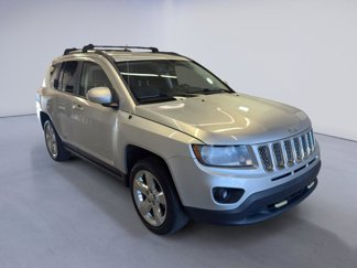 Used 2014 Jeep Compass Latitude image 1
