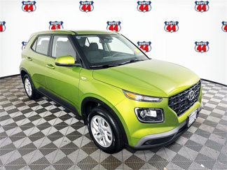 Used 2023 Hyundai Venue SE image 1