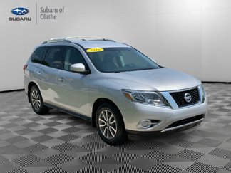 Used 2016 Nissan Pathfinder S image 1