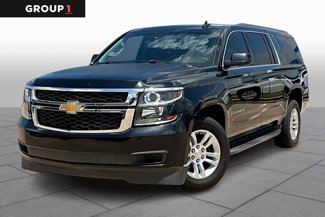 Used 2017 Chevrolet Suburban LT image 1