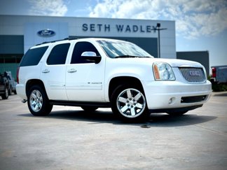 Used 2009 GMC Yukon SLT w/ SLT Chrome Edition image 1