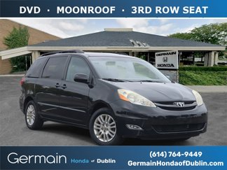 Used 2010 Toyota Sienna XLE image 1