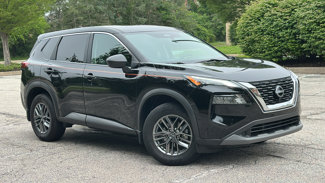 Certified 2022 Nissan Rogue S image 1