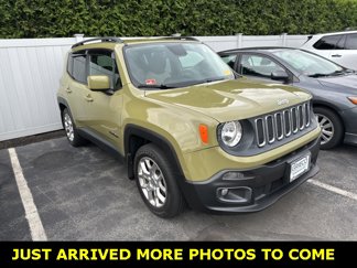Used 2015 Jeep Renegade Latitude w/ Popular Equipment Group image 1