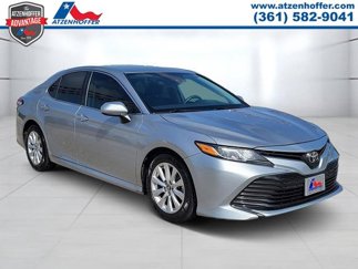 Used 2019 Toyota Camry LE image 1