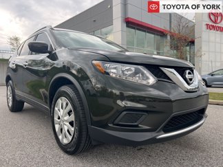 Used 2016 Nissan Rogue S w/ Appearance Package image 1