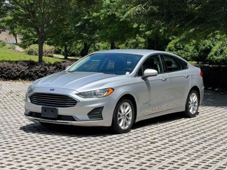 Used 2019 Ford Fusion SE image 1