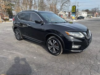 Used 2017 Nissan Rogue SL w/ SL Premium Package image 1