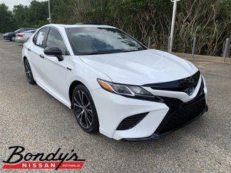 Used 2019 Toyota Camry Hybrid image 1