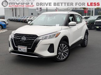Used 2024 Nissan Kicks SV image 1