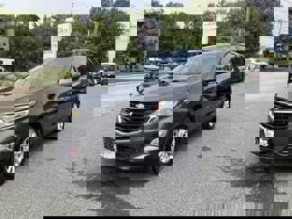 Used 2018 Chevrolet Equinox LT image 1