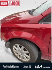 Used 2013 Chrysler Town & Country Touring image 1