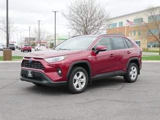 Used 2020 Toyota RAV4 XLE image 1
