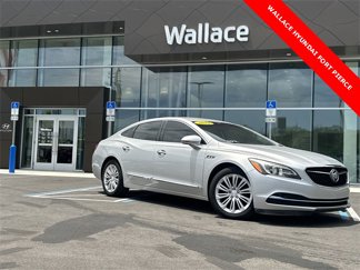 Used 2018 Buick LaCrosse Essence image 1