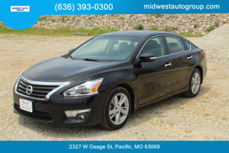 Used 2015 Nissan Altima 2.5 SV w/ Convenience Package image 1