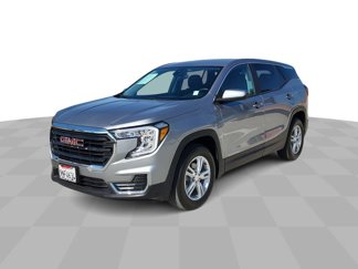 Used 2024 GMC Terrain SLE image 1