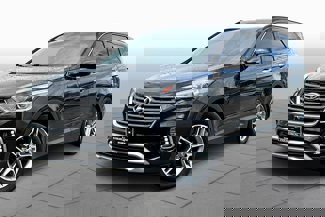 Used 2017 Hyundai Santa Fe SE w/ Cargo Package image 1