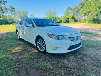 Used 2013 Lexus ES 300h w/ Premium Pkg image 1