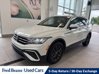 Used 2022 Volkswagen Tiguan SE w/ Panoramic Sunroof Package image 1