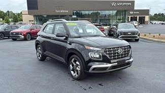 Used 2022 Hyundai Venue SEL w/ Cargo Package image 1