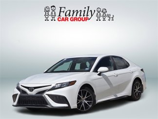 Used 2021 Toyota Camry SE w/ Carpet Mat Package (TMS) image 1