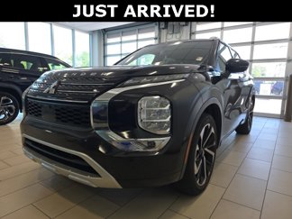Used 2022 Mitsubishi Outlander SEL image 1