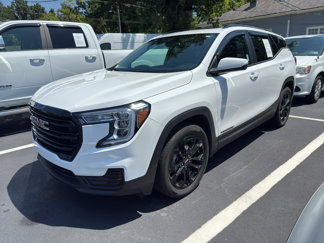 Used 2022 GMC Terrain SLE w/ Driver Convenience Package image 1