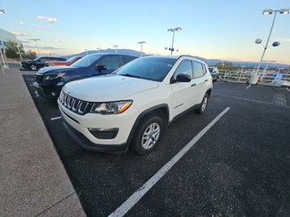 Used 2018 Jeep Compass Sport image 1
