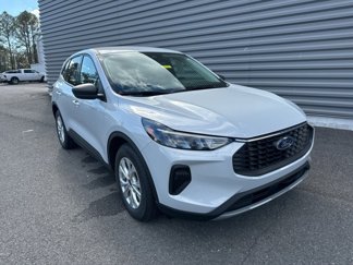 New 2025 Ford Escape Active w/ Cold Weather Package image 1