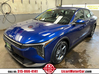 Used 2025 Kia K4 LXS image 1